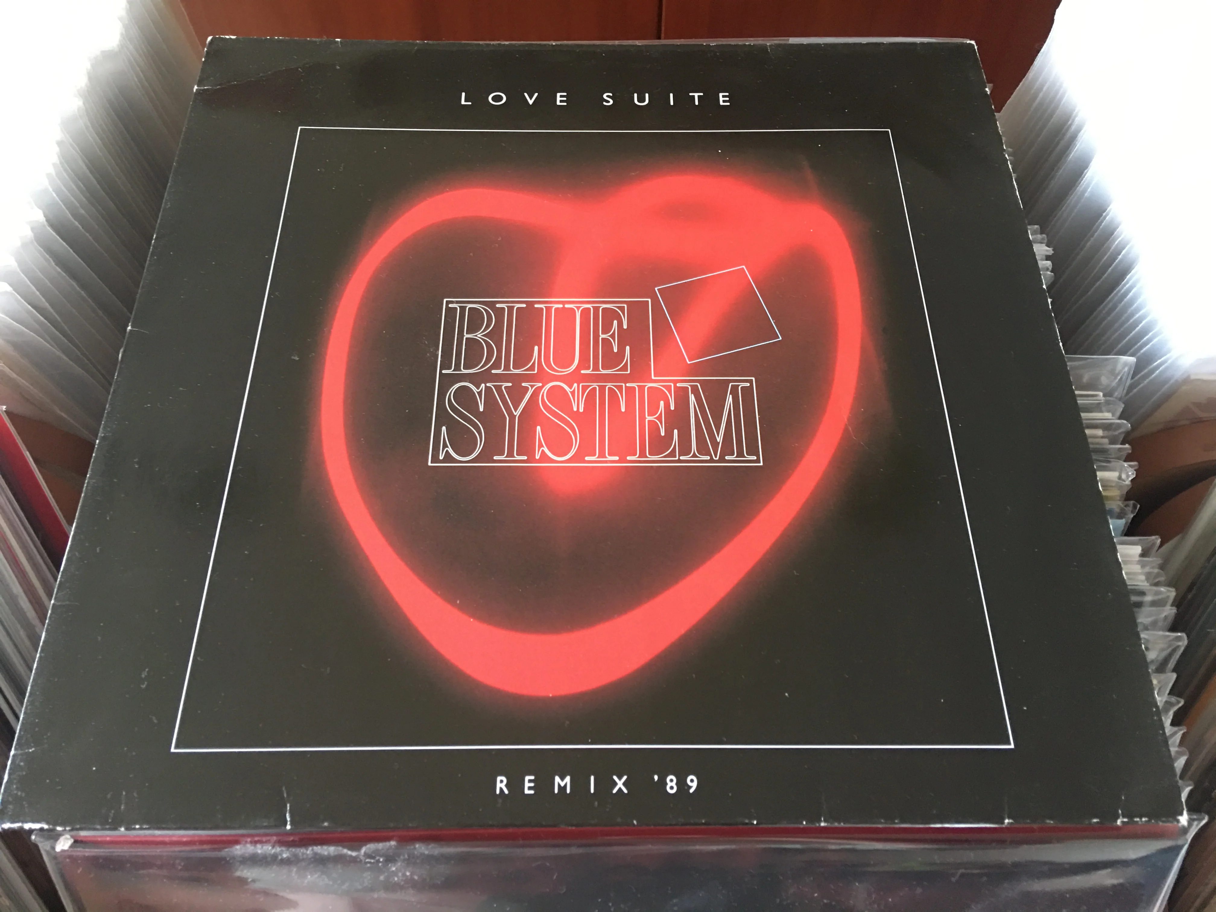 [Pre-owned] Blue System - Love Suite (Remix '89) 12" Maxi-Single 45rpm (Out Of Print) (Graded:EX/EX)