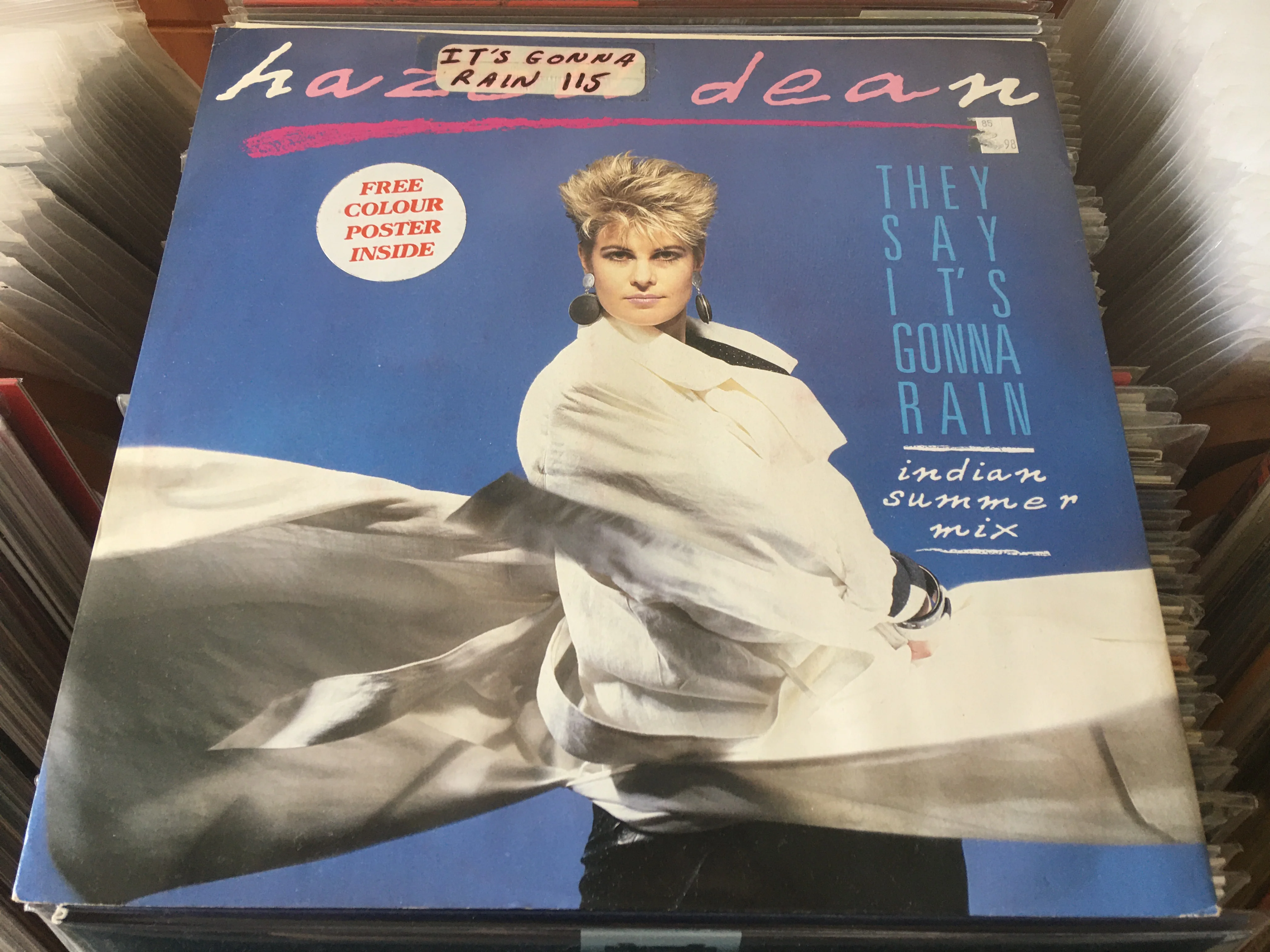[Pre-owned] Hazell Dean - They Say It's Gonna Rain 12" Single 45rpm (Out Of Print) (Graded:EX/VG)