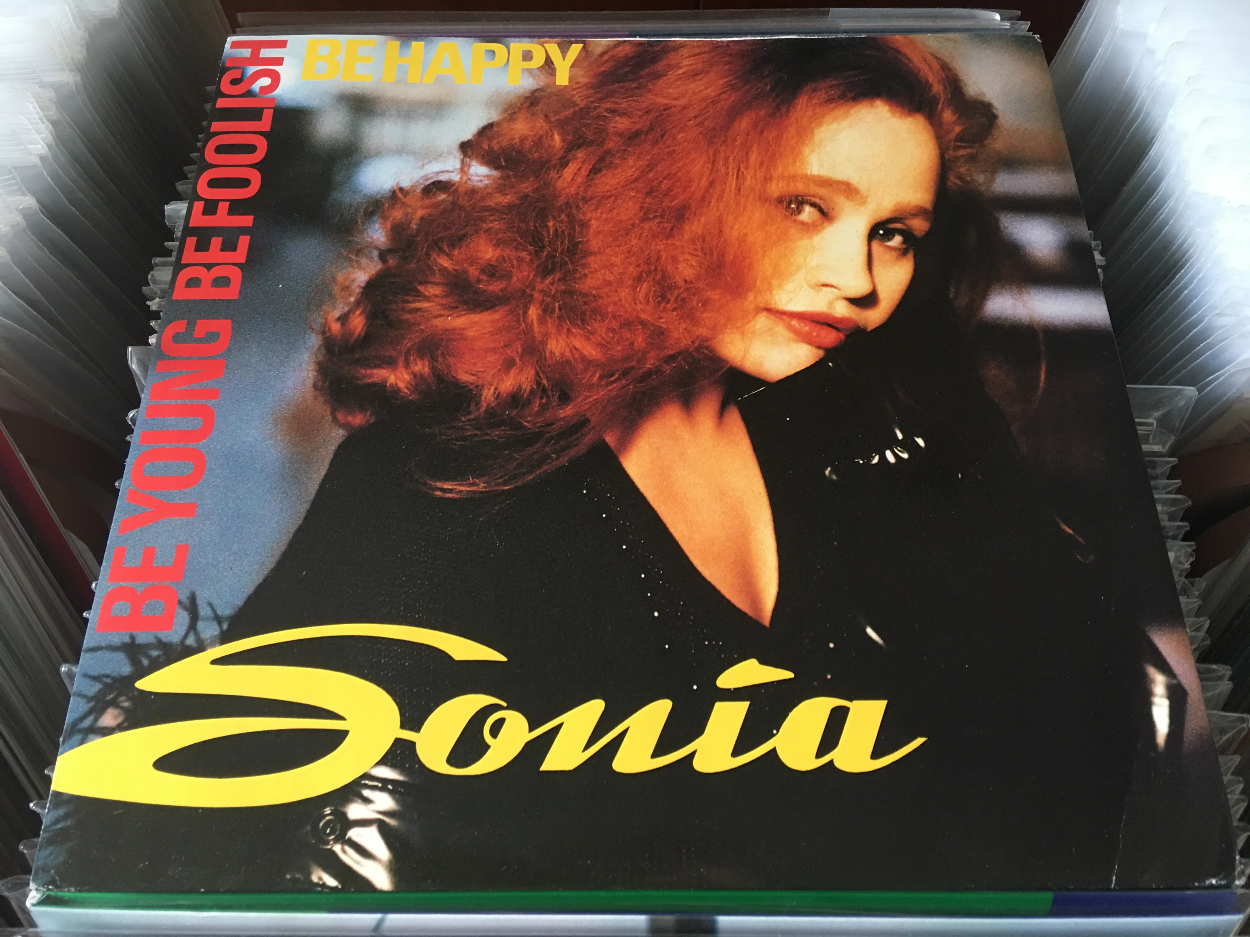 [Pre-owned] Sonia - Be Young, Be Foolish, Be Happy 12" Maxi-Single 45rpm (Out Of Print) (Graded:NM/EX)