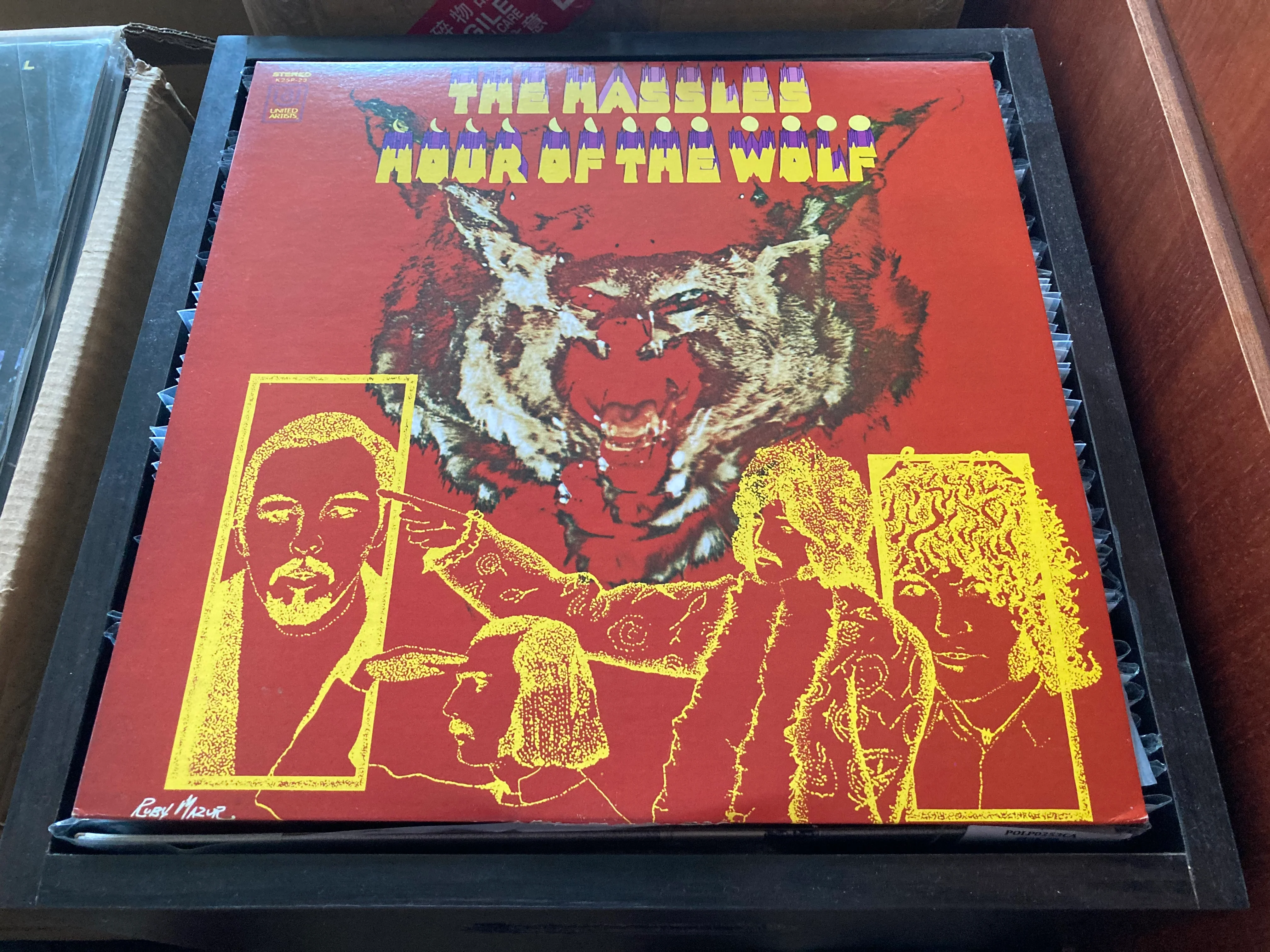 [Pre-owned] The Hassles - Hour Of The Wolf LP 33⅓rpm (Out Of Print) (Graded: NM/NM)